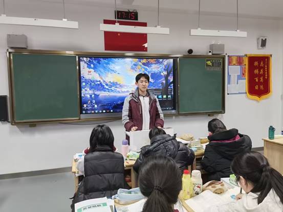 1陳（chén）奕傑